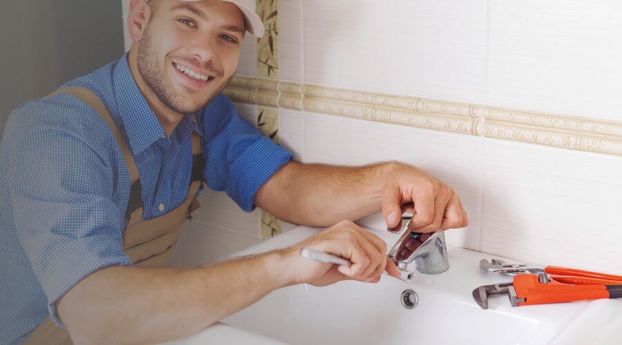 Professional clogged drains services in Garden Grove, IA